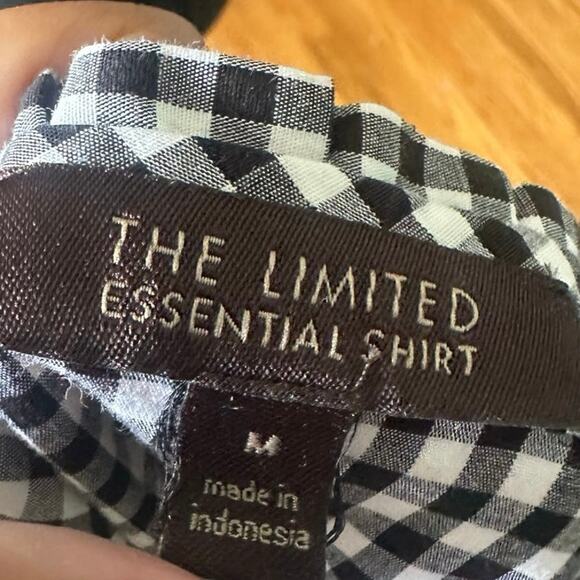 The Limited Gingham Ruffle Button-Down – Black & White - Picture 6 of 8